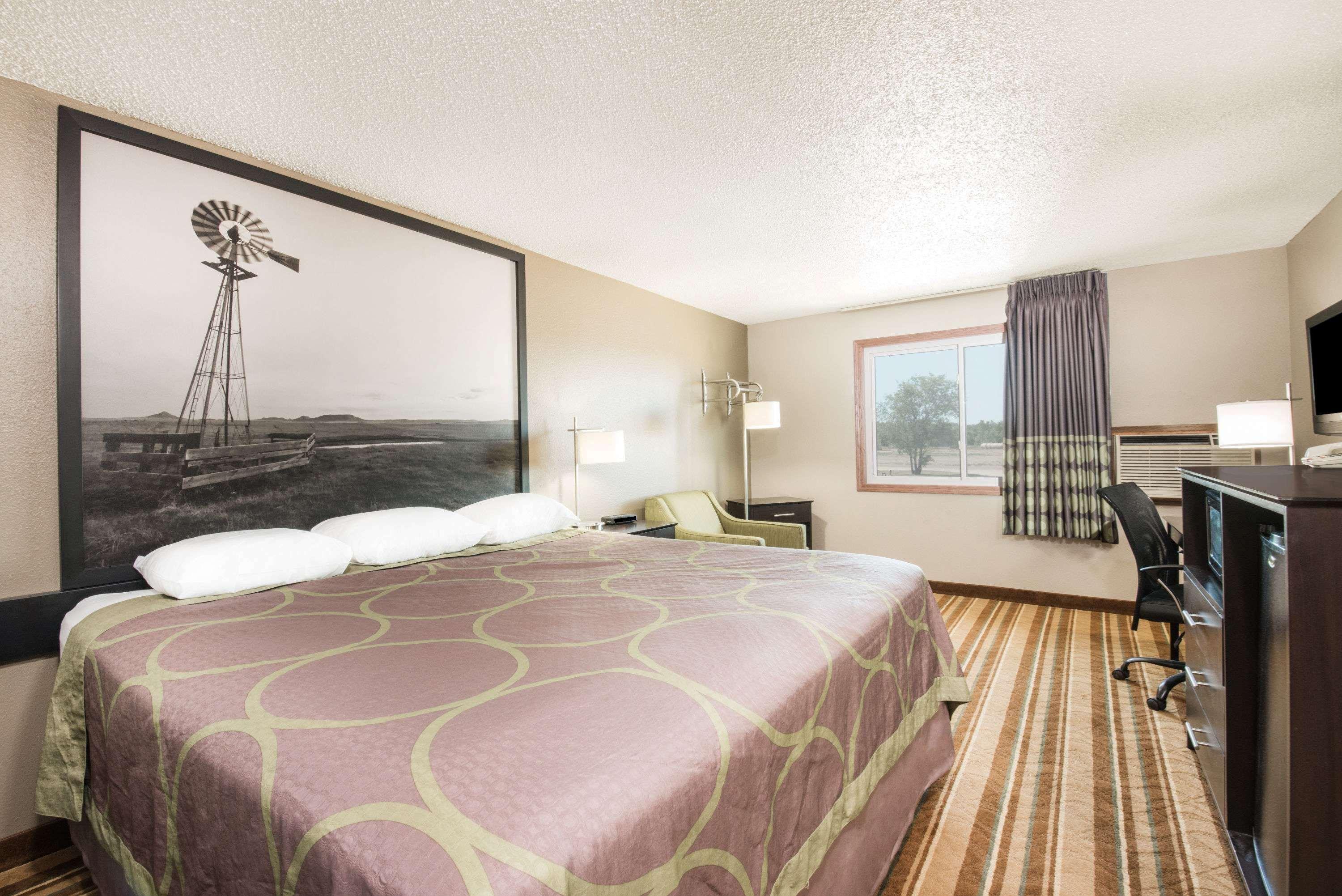 Super 8 By Wyndham Miller Hotel Exterior photo